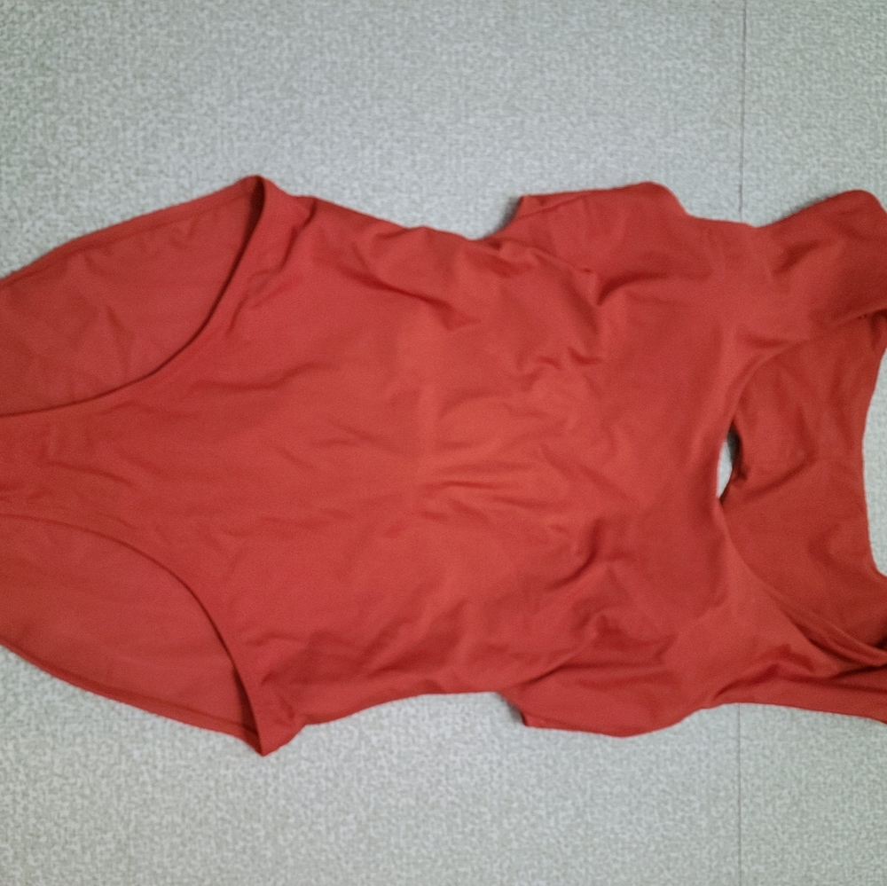 Athleta one piece bathing suit